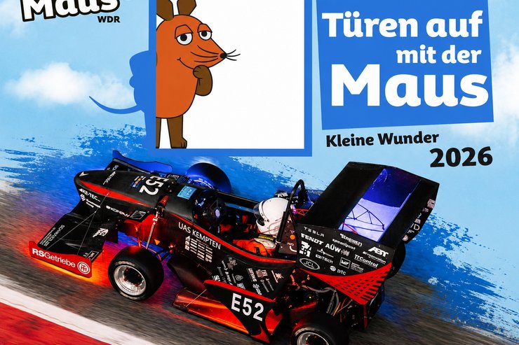 Forumular-Student-Rennwagen von Infinity Racing der Hochschule Kempten mit der WDR Maus für den Maustüöffnertag