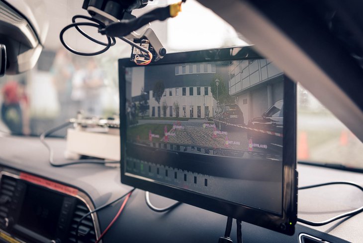 Masterstudiengang Fahrerassistenzsysteme an der Fakultät Elektrotechnik der Hochschule Kempten | Orientierungsdemonstration auf dem Campus | Zukunftstechnologien im Allgäu studieren ➡ Studium Fahrerassistenzsysteme (M. Sc.) | Masterstudium ✓ autonomes Fahren ✓ Mobilität der Zukunft nachhaltig gestalten ✓